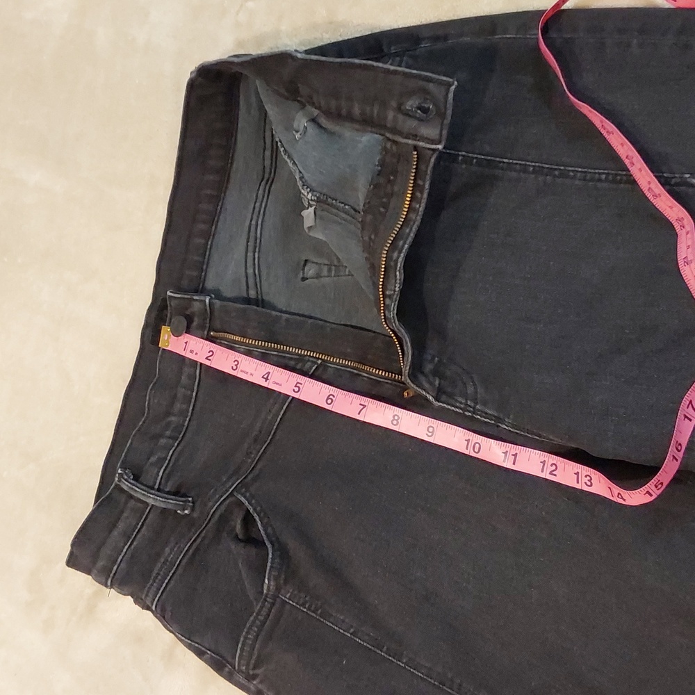 Mother High Waisted Pointy Study Nerdy jeans in black denim. Womens Size 33 - Picture 7 of 14